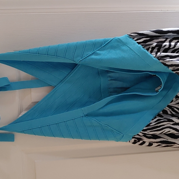 Size 3x maxi  halter dress. - Picture 5 of 6